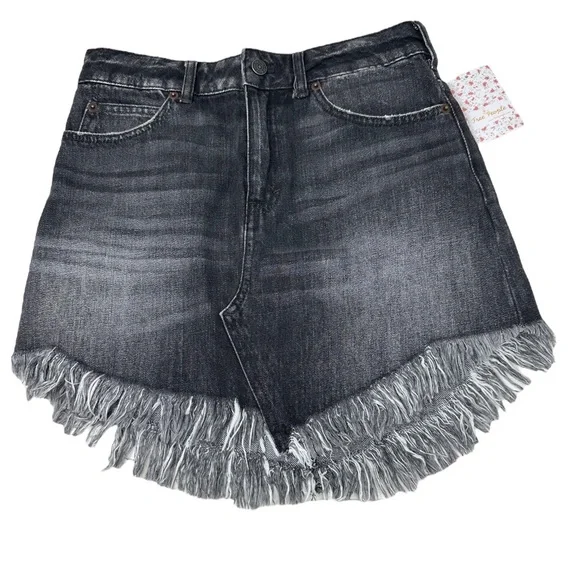 WE THE FREE FREE PEOPLE DENIM FRINGE MINI SKIRT - Picture 1 of 4